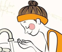 <b>How to Use Cleansing Water Without Cotton Pads</b>